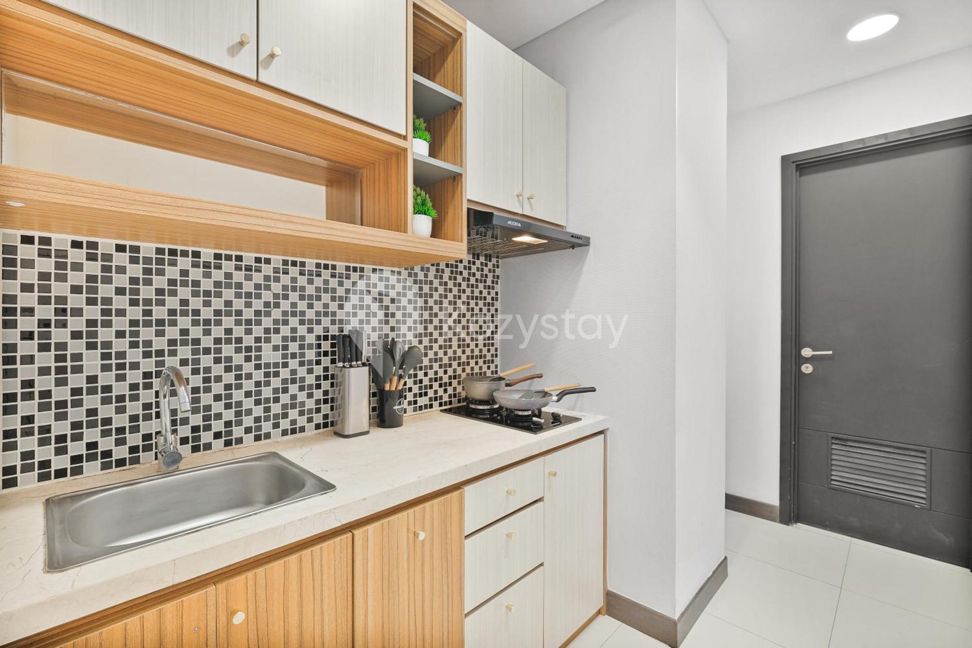 Meadow By Kozystay - Newly Renovated - Kebon Jeruk