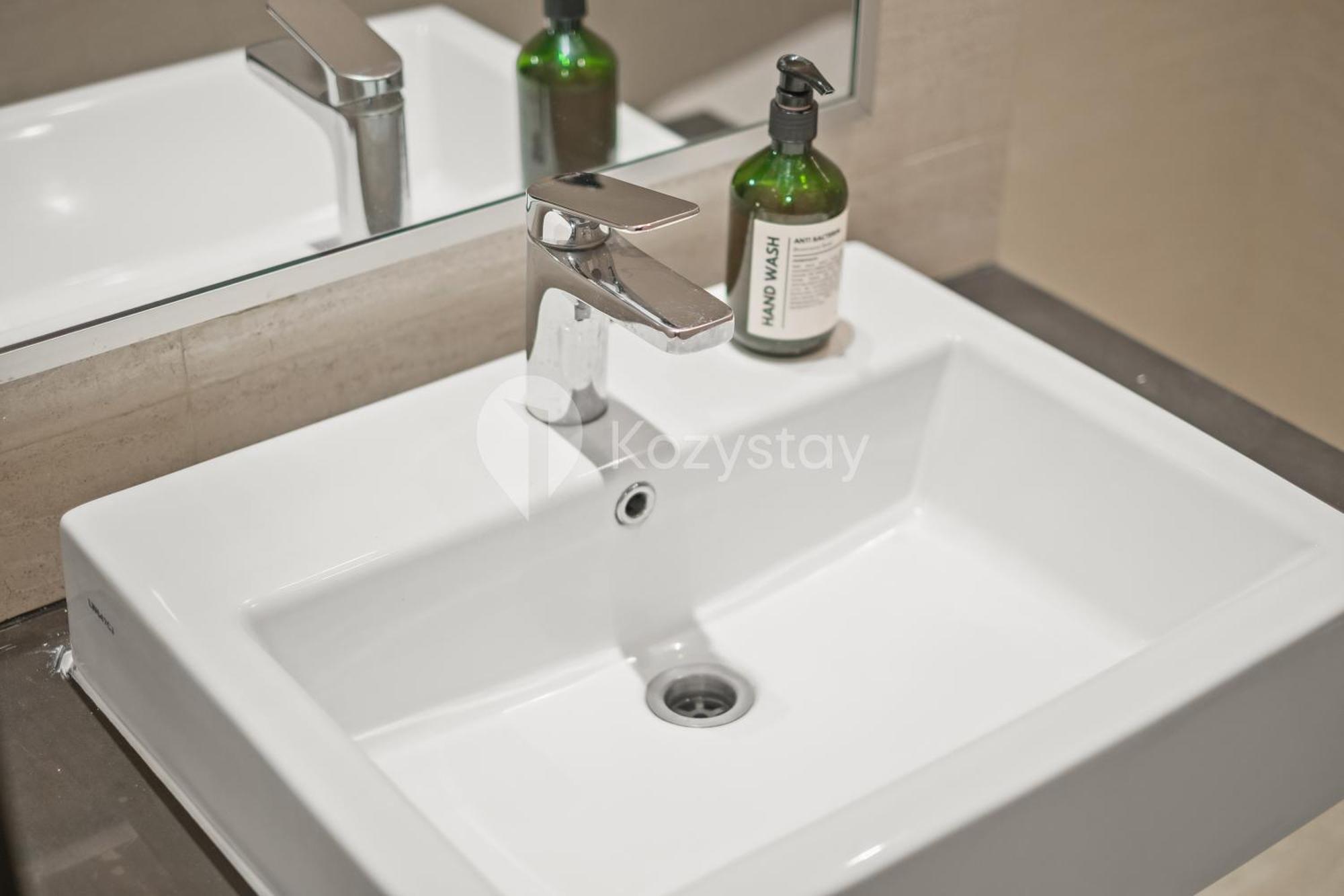 Pangsapuri Meadow By Kozystay - Newly Renovated - Kebon Jeruk
